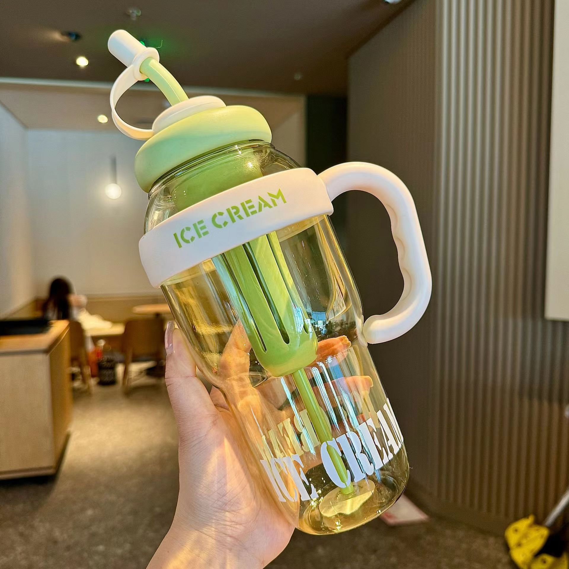 Water bottle
